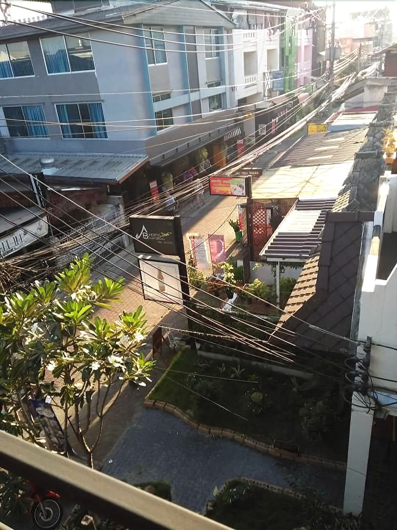 自然精品酒店 清邁 外观 照片